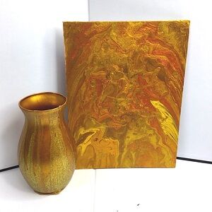 Vase and accent art. Earth tones and gold